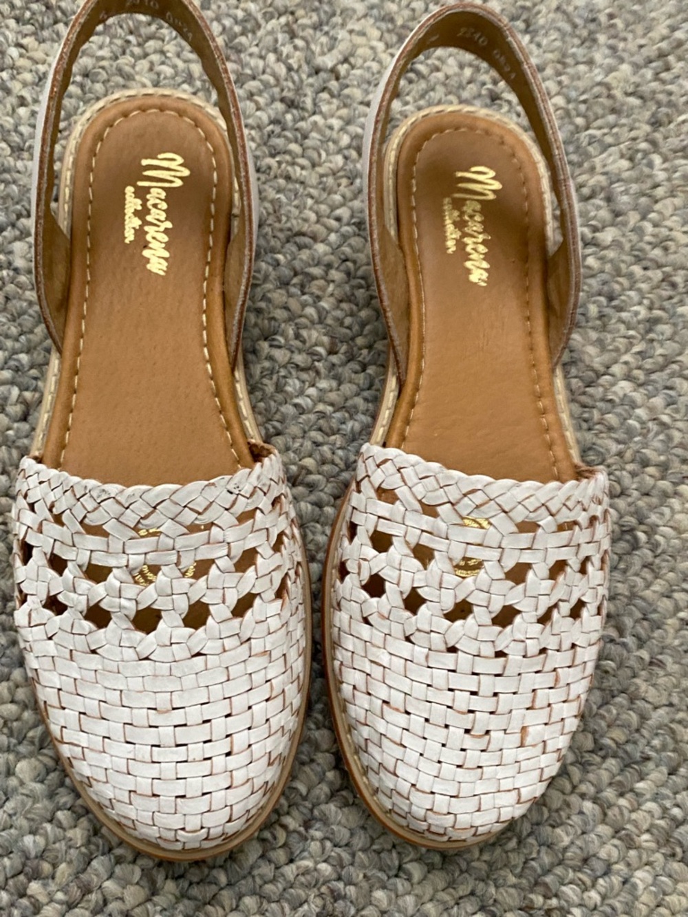 Macarema size 91/2 White Woven Slingback Mules